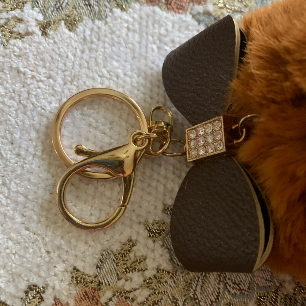 Pompom extra pics